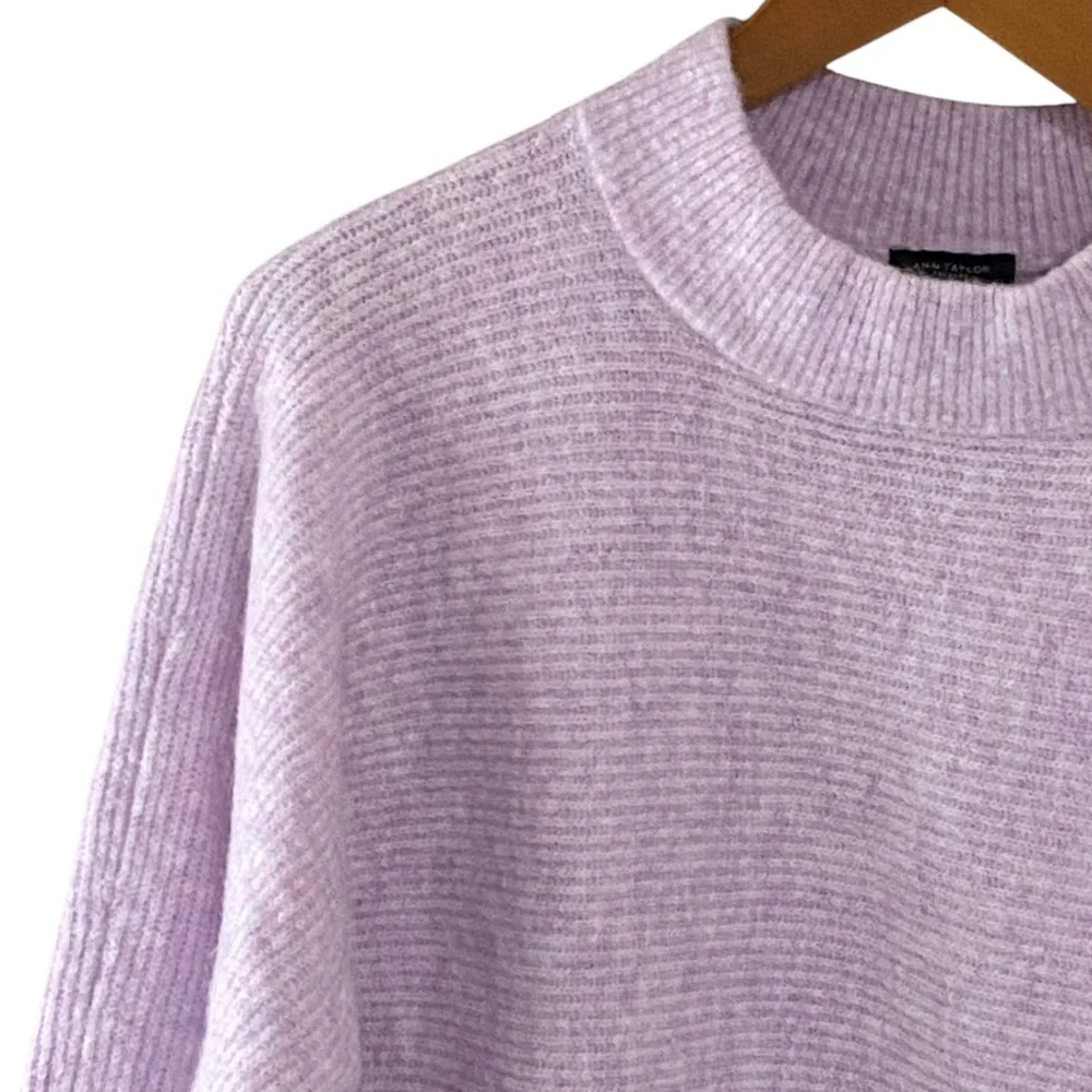 Ann Taylor Factory Cozy Ribbed Balloon Sleeve Sweater Size Medium - Picture 7 of 15